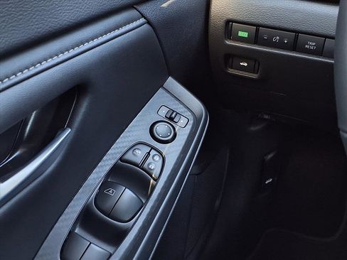 Certified 2025 Nissan Sentra SV w/ All-Weather Package image 19