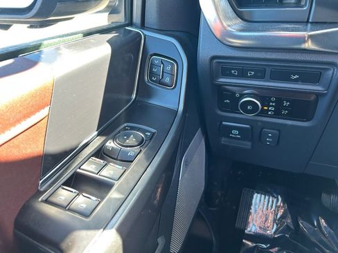 Used 2023 Ford F150 Lariat image 19