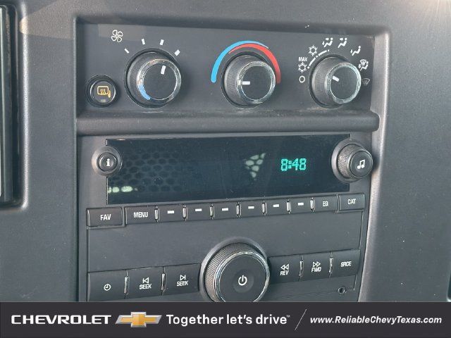 Used 2025 Chevrolet Express 2500 w/ Driver Convenience Package RWD image 17