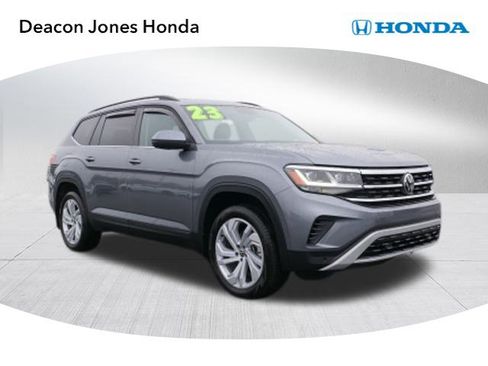 Used 2023 Volkswagen Atlas SE image 1