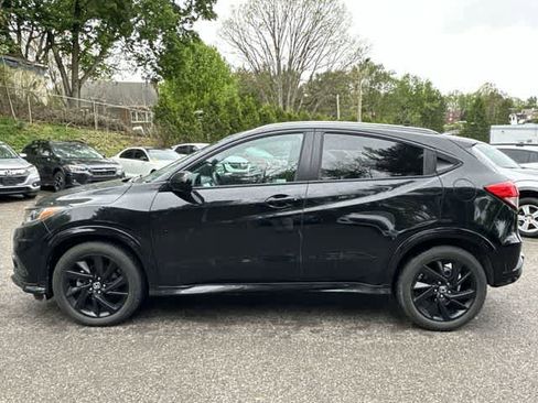 Used 2021 Honda HR-V Sport image 2