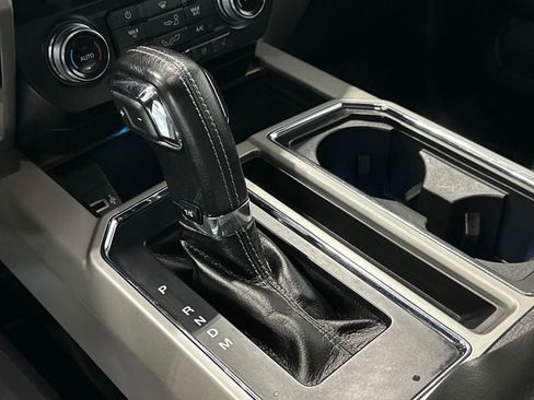 Used 2017 Ford F150 Lariat w/ Equipment Group 502A Luxury image 27