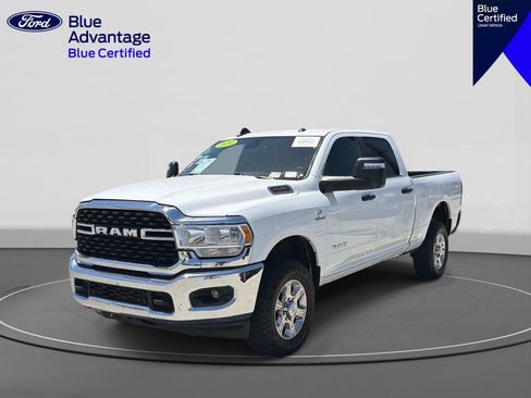 Used 2024 RAM 2500 Big Horn w/ Off Road Package AWD/4WD image 1