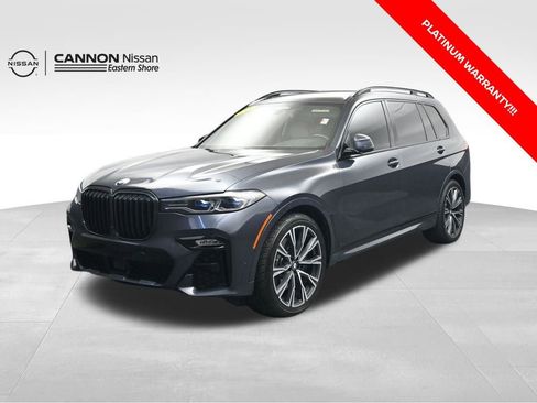 Used 2022 BMW X7 M50i image 1