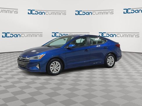Used 2020 Hyundai Elantra SE FWD image 4