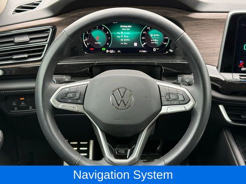 Used 2025 Volkswagen Atlas SEL Premium R-Line AWD/4WD image 31