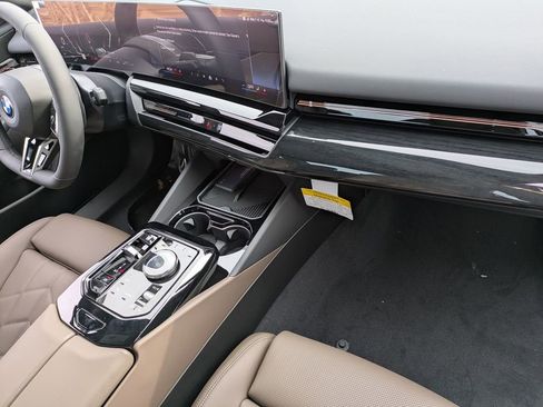 New 2026 BMW 530i xDrive w/ M Sport Package image 38