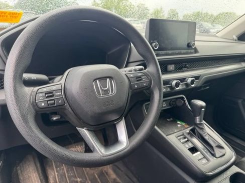 Used 2025 Honda CR-V LX image 14