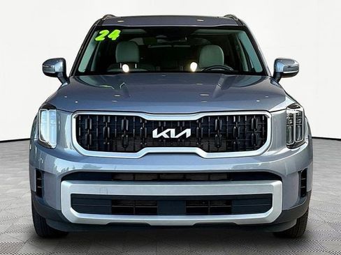 Used 2024 Kia Telluride EX w/ EX Captain's Chair Package AWD/4WD image 11