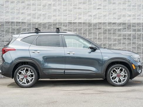 Used 2021 Kia Seltos SX w/ SX Sunroof Package AWD/4WD image 4