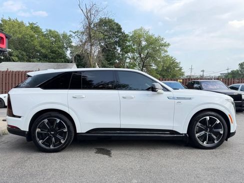 Used 2025 Cadillac Escalade IQ Sport 2 AWD/4WD image 5