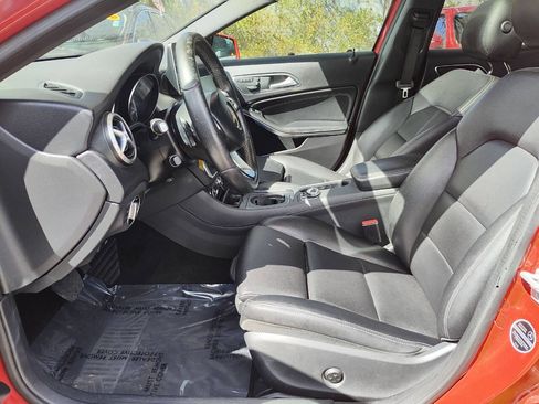 Used 2017 Mercedes-Benz GLA 250 w/ Premium Package image 20