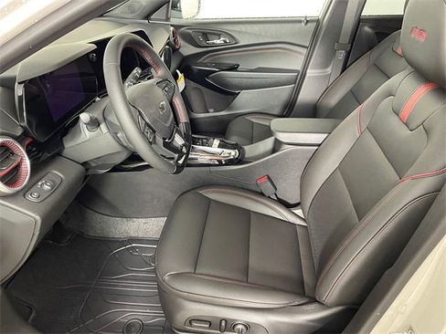 New 2026 Chevrolet Trax RS w/ Sunroof Package image 2