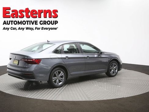 Used 2024 Volkswagen Jetta SE image 44