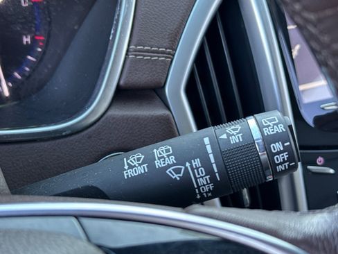 Used 2015 Cadillac SRX Luxury w/ Trailering Package image 35