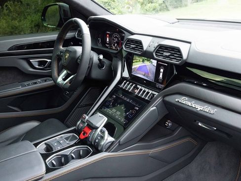 Used 2024 Lamborghini Urus S image 53