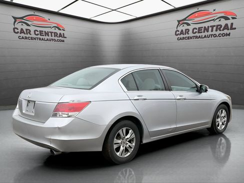 Used 2010 Honda Accord LX-P image 5