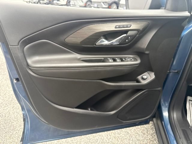 Certified 2024 GMC Terrain SLT w/ LPO, Floor Liner Package AWD/4WD image 17