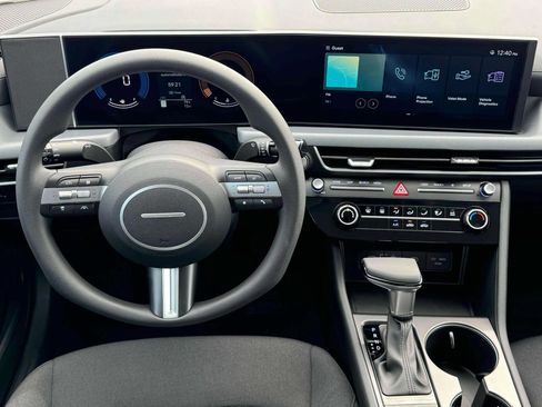 New 2025 Hyundai Sonata SE image 17