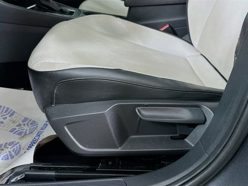 Used 2020 Volkswagen Jetta R-Line image 16