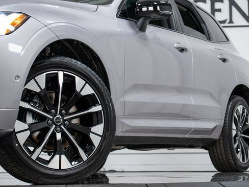 New 2026 Volvo XC60 B5 Plus w/ Protection Package Premier image 26