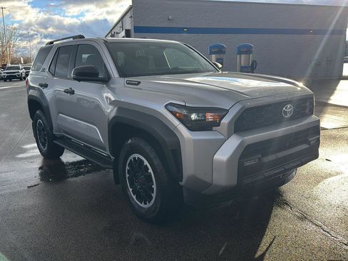 Used 2025 Toyota 4Runner TRD Off-Road Premium image 9