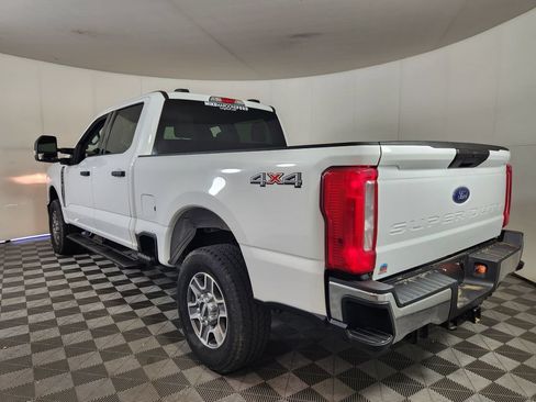 Used 2025 Ford F250 XLT AWD/4WD image 5