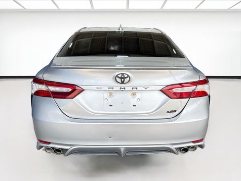 Used 2020 Toyota Camry XSE FWD image 5
