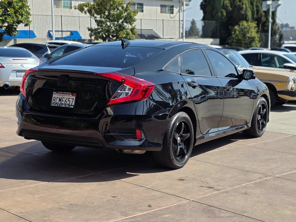 Used 2018 Honda Civic EX-T image 12