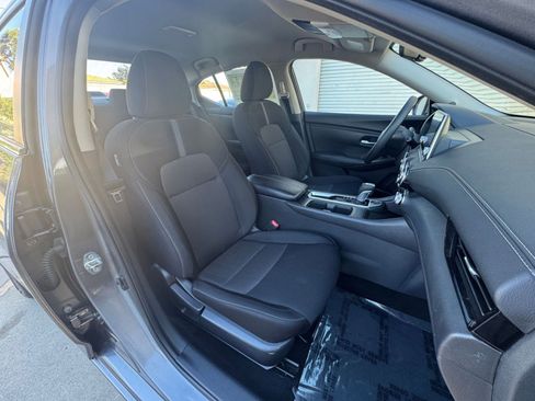 Used 2025 Nissan Sentra SV image 35