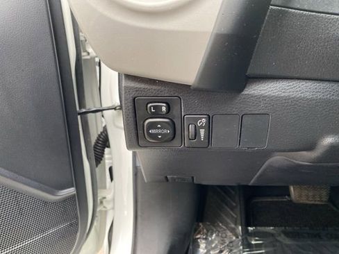 Certified 2017 Toyota Corolla LE w/ LE Premium Package image 9