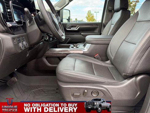 Used 2024 Chevrolet Silverado 3500 LTZ w/ LTZ Plus Package image 18