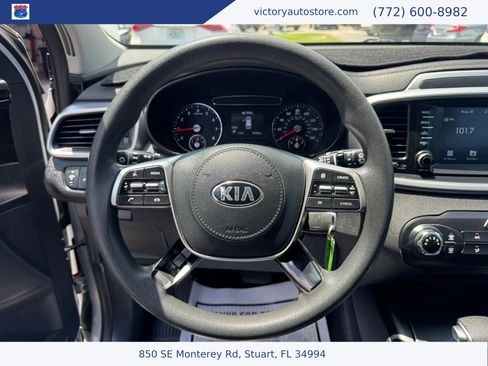 Used 2019 Kia Sorento FWD image 25