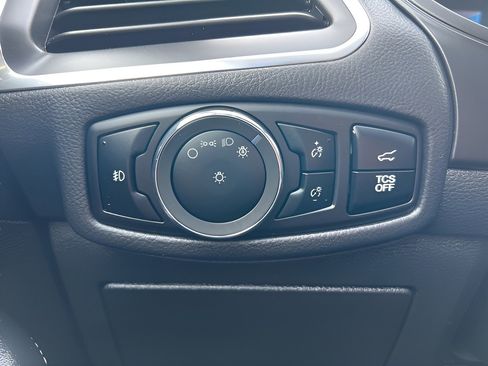 Used 2024 Ford Edge Titanium image 50