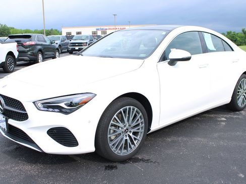 Used 2025 Mercedes-Benz CLA 250 image 3