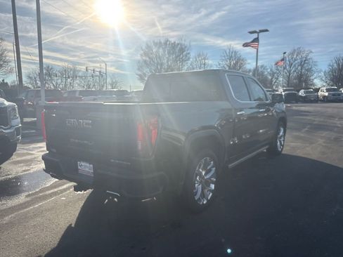 Used 2022 GMC Sierra 1500 Denali w/ Denali Reserve Package AWD/4WD image 6