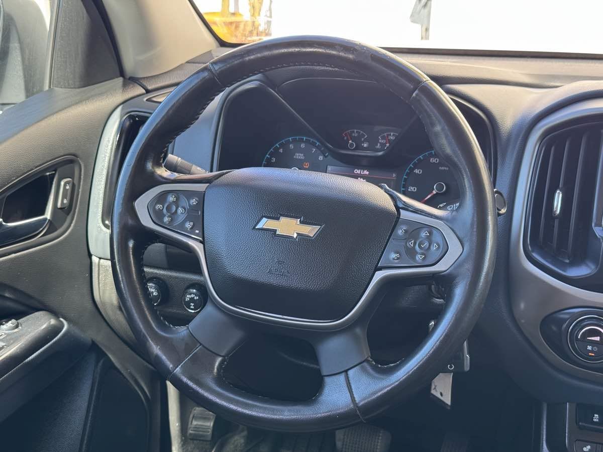 Used 2021 Chevrolet Colorado Z71 w/ Safety Package AWD/4WD image 26
