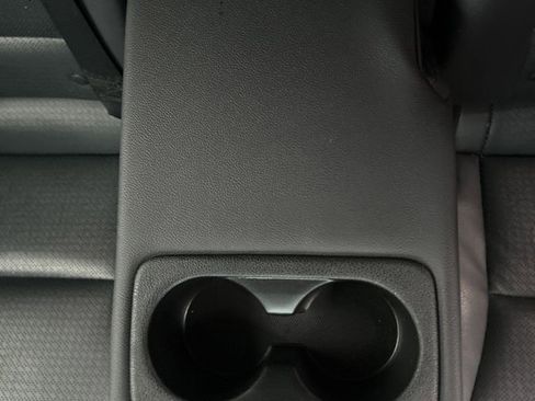 Used 2022 Kia Niro EX Premium w/ Cold Weather Package FWD image 34
