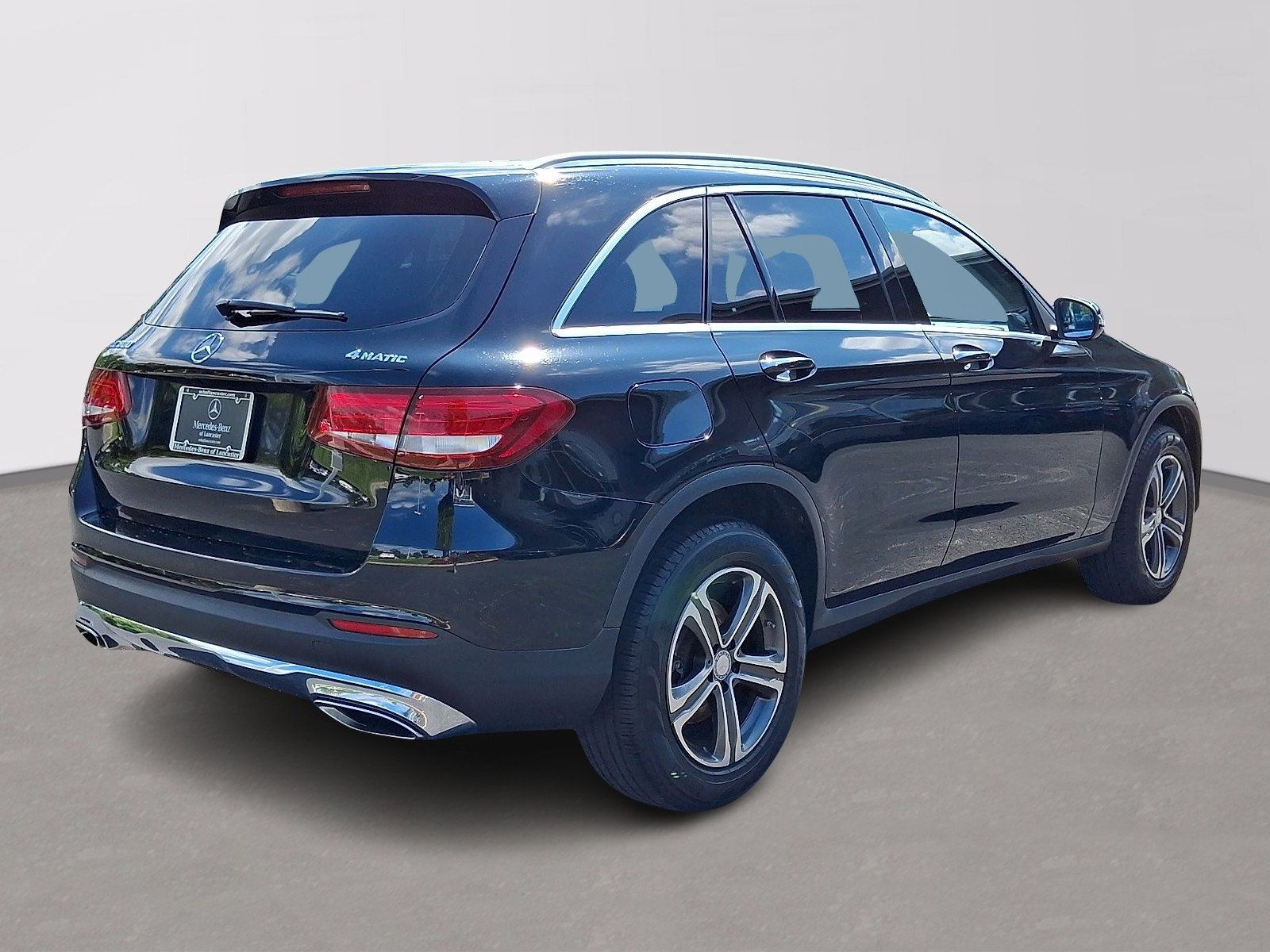 Used 2016 Mercedes-Benz GLC 300 4MATIC image 4