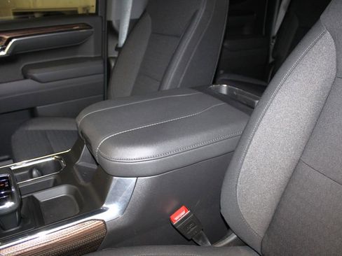 Used 2025 Chevrolet Silverado 1500 LT Trail Boss w/ Convenience Package II image 23