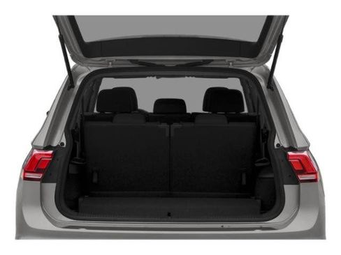 Used 2021 Volkswagen Tiguan S FWD image 11