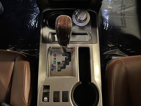 Used 2023 Toyota 4Runner Limited image 20