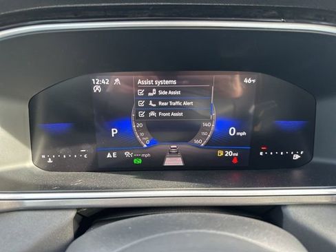 New 2026 Volkswagen Taos SE image 16