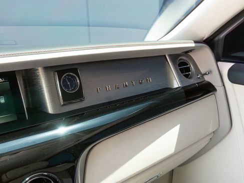 Used 2024 Rolls-Royce Phantom Sedan w/ The Phantom Package RWD image 84