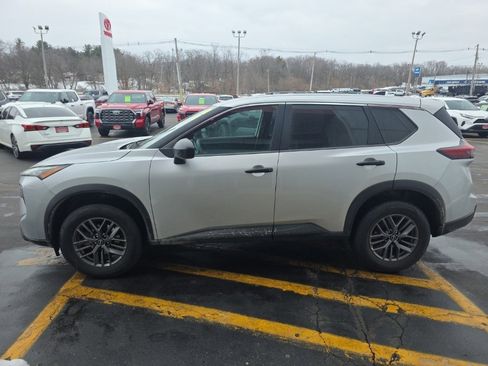 Certified 2024 Nissan Rogue S image 8