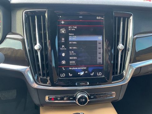 Used 2018 Volvo S90 T5 Momentum w/ Convenience Package AWD/4WD image 37