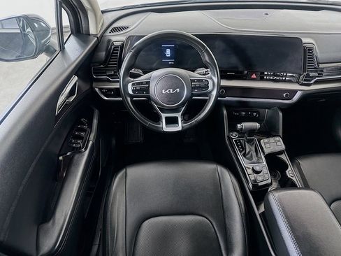 Certified 2023 Kia Sportage EX image 4