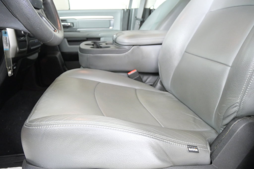 Used 2019 RAM 1500 Warlock RWD image 11