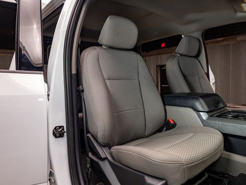 Used 2022 Ford F250 XLT w/ XLT Premium Package image 26