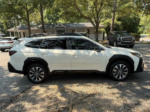 Used 2025 Subaru Outback Limited w/ Popular Package #2 AWD/4WD image 6